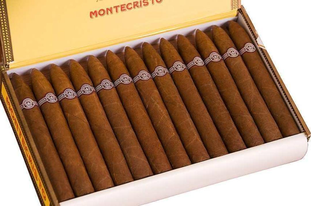 Интернет магазин кубинских сигар. Монтекристо № 2.. Сигары Montecristo 2. Монтекристо сигары кубинские 2. Сигары Монте Кристо 2.